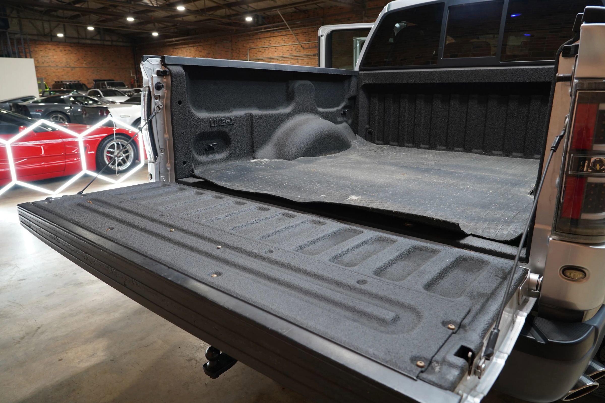 Used 2014 Ford F150 Raptor w/ Equipment Group 801A Luxury image 33