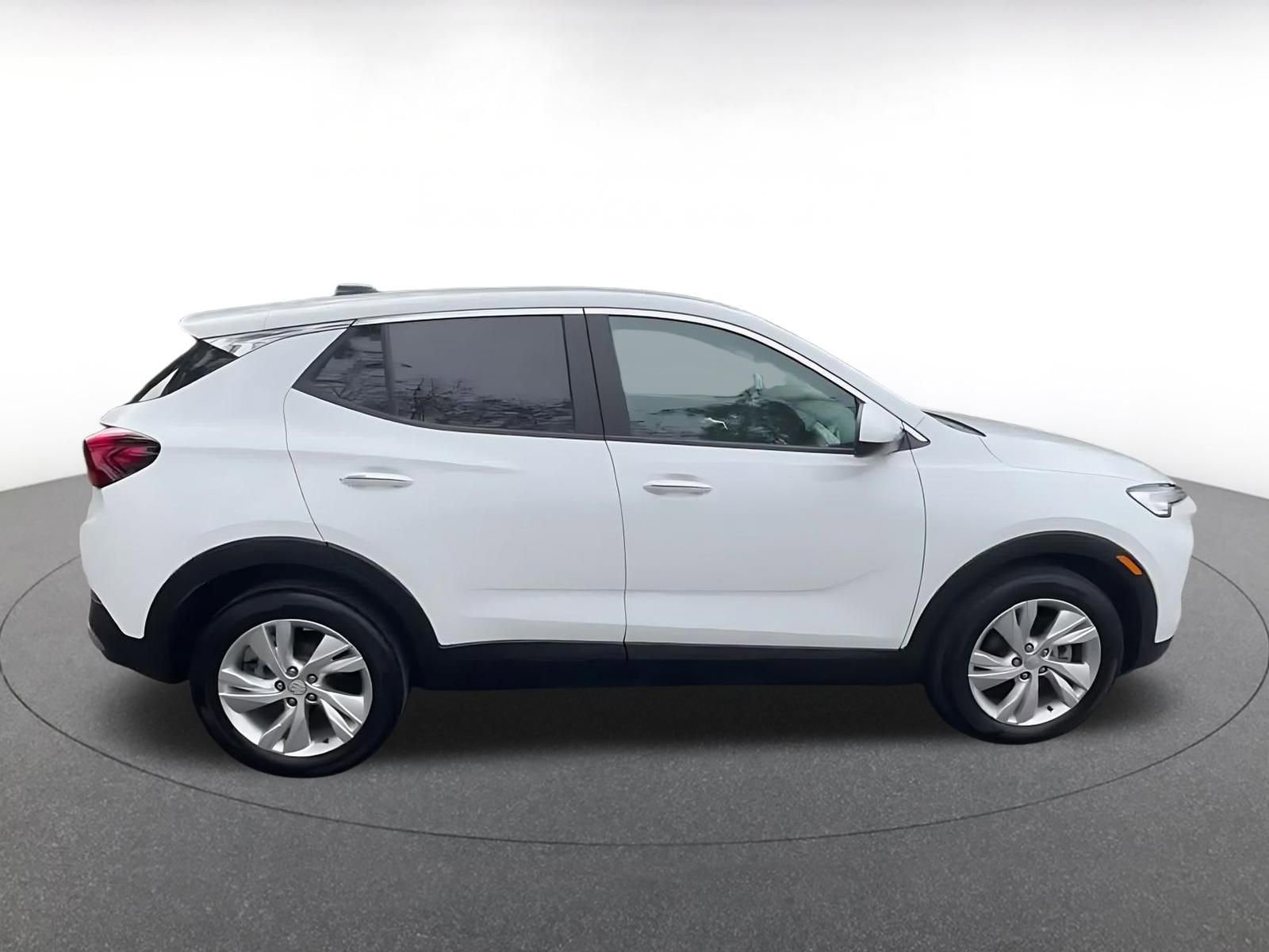 Used 2025 Buick Encore GX Preferred image 16