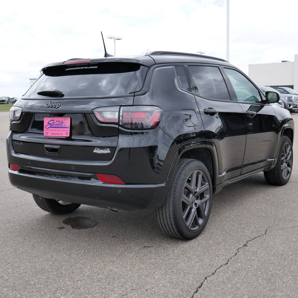 Used 2024 Jeep Compass Limited w/ High Altitude Package AWD/4WD image 11