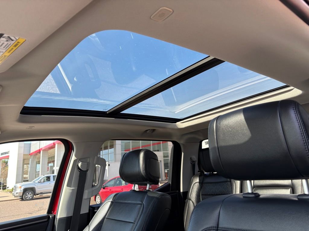 Used 2024 Toyota Tundra Limited AWD/4WD image 12