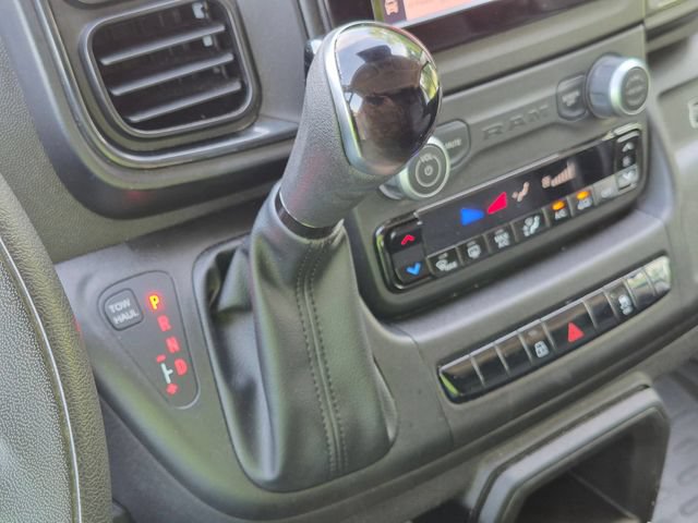 Used 2025 RAM ProMaster 2500 w/ U-Haul Equipment Group FWD image 13