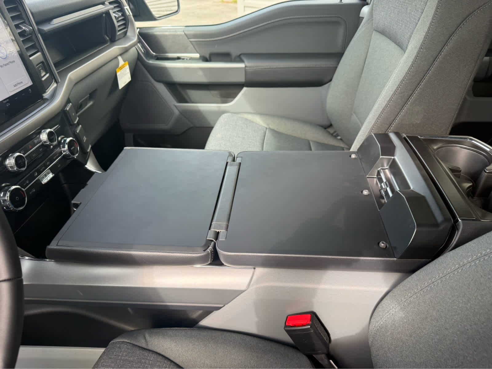 New 2025 Ford F150 XLT w/ Equipment Group 301A Standard image 17