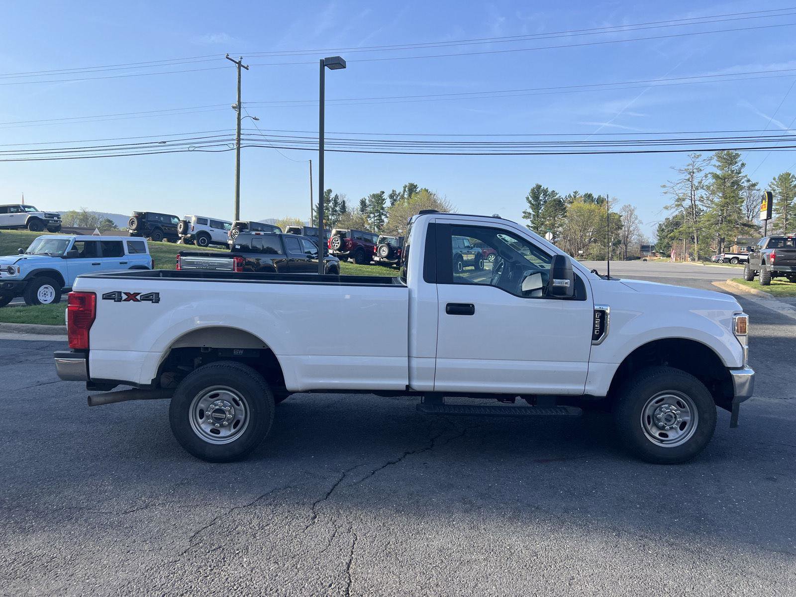 Used 2022 Ford F250 XL w/ Power Equipment Group image 5