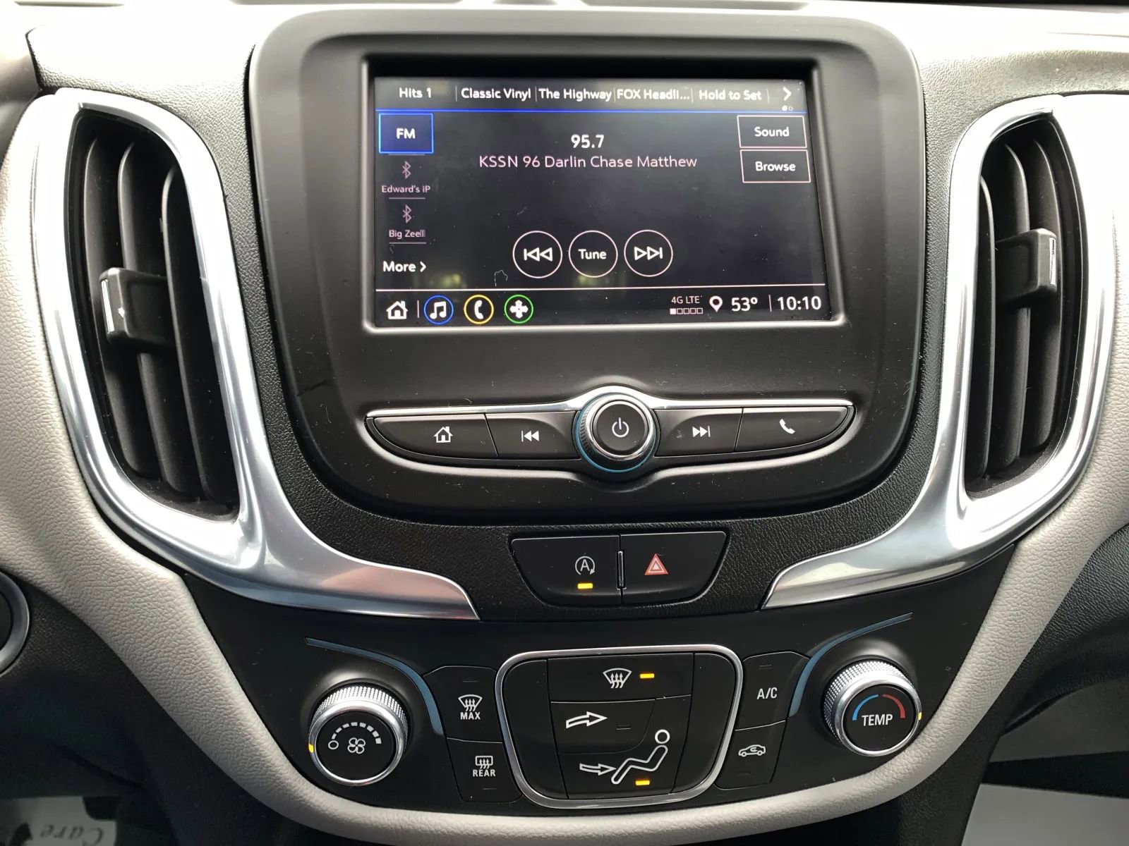 Used 2022 Chevrolet Equinox LS w/ Driver Confidence II Package image 15