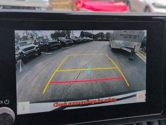 Used 2025 Toyota RAV4 LE AWD/4WD image 21