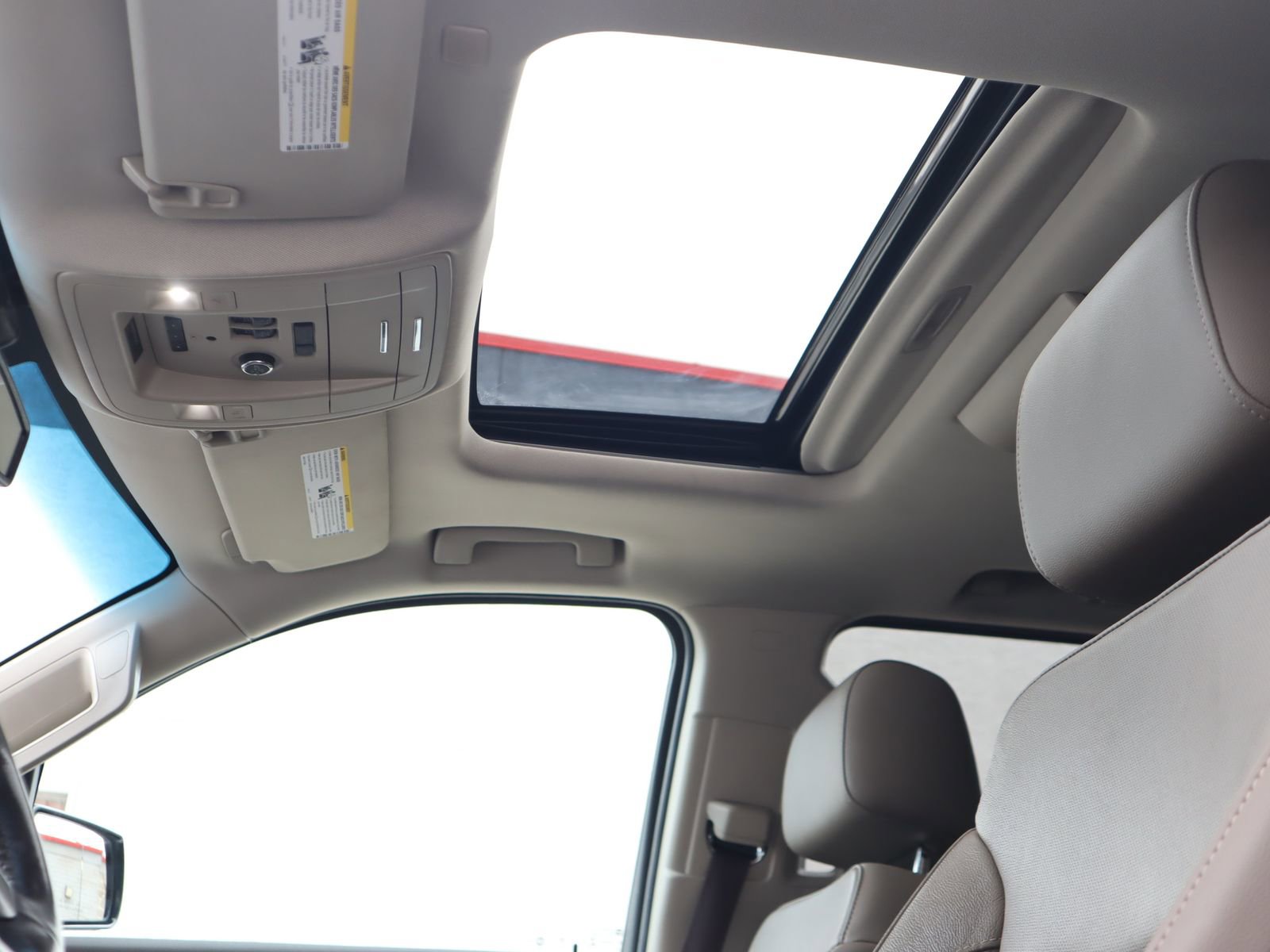 Used 2019 Chevrolet Suburban Premier AWD/4WD image 26