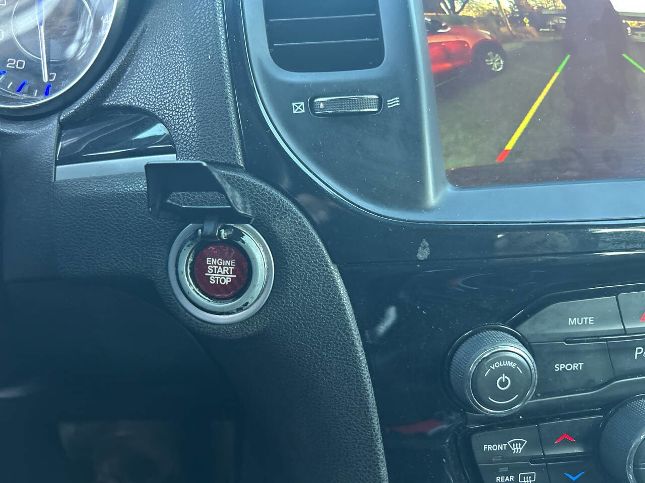 Used 2021 Chrysler 300 S image 27