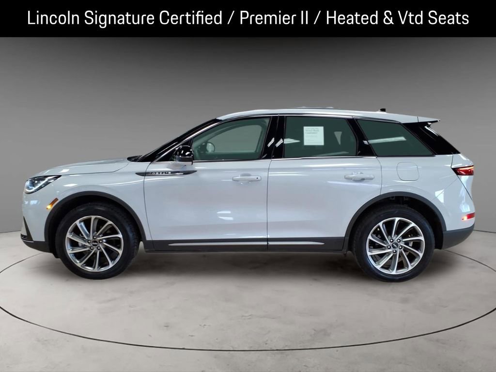 Used 2025 Lincoln Corsair AWD w/ Equipment Group 101A image 2