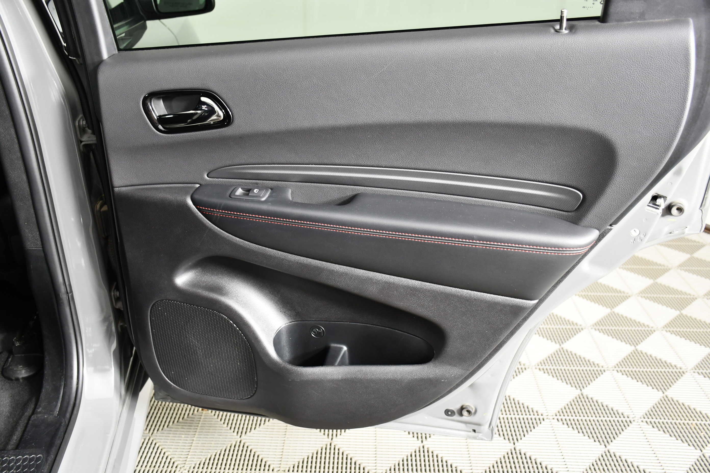 Used 2025 Dodge Durango GT image 34