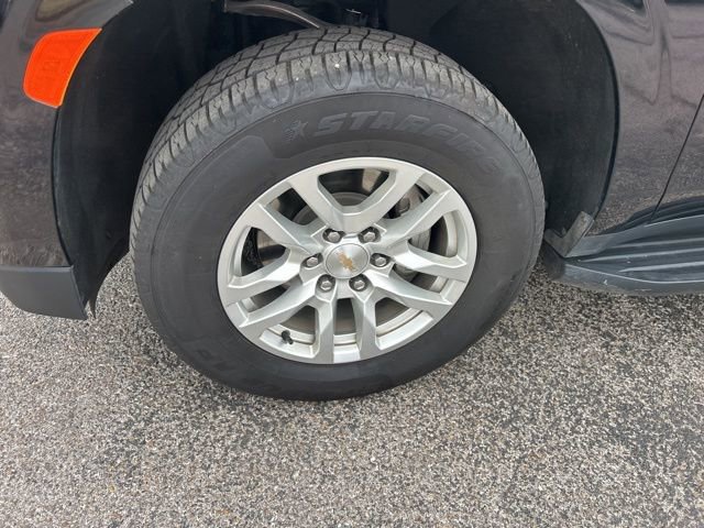 Used 2024 Chevrolet Suburban LT image 10