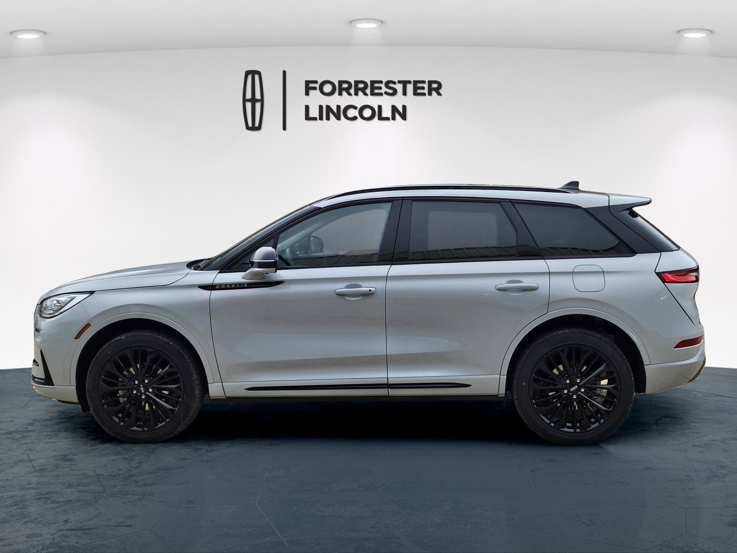 New 2026 Lincoln Corsair Reserve w/ Jet Appearance Package AWD/4WD image 6