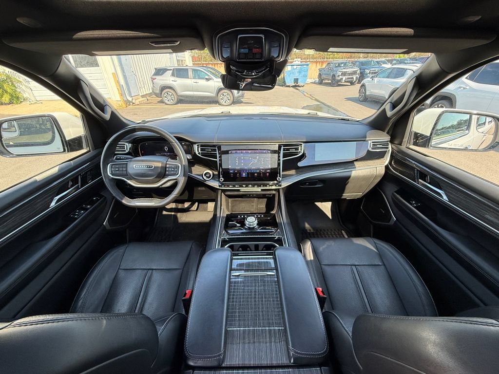 Used 2022 Jeep Wagoneer Series II w/ Premium Group I AWD/4WD image 22
