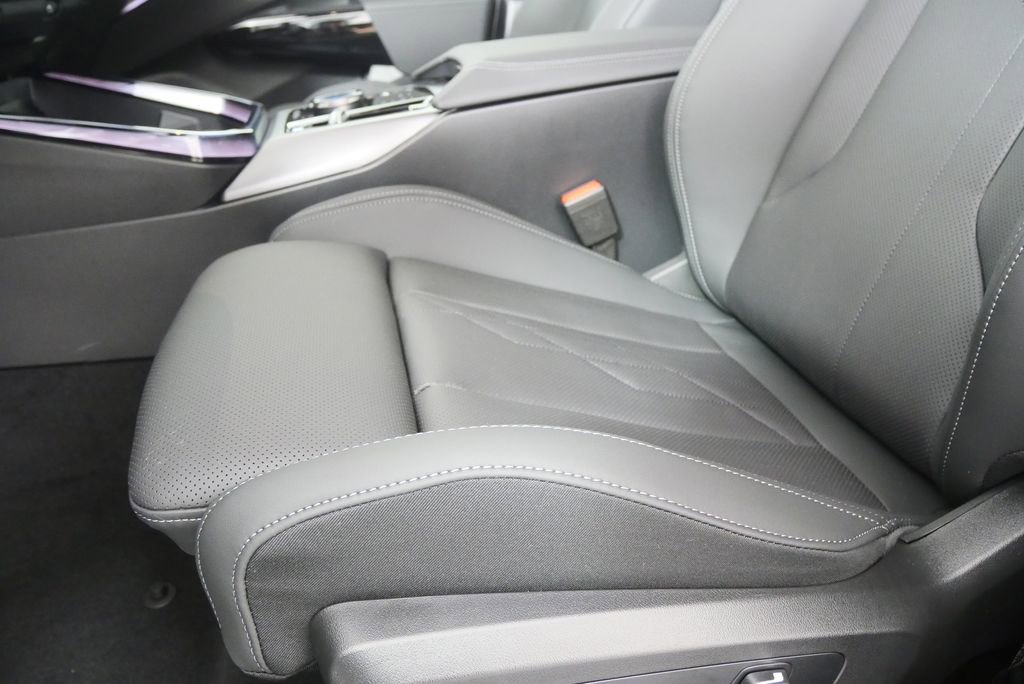 Used 2026 BMW X3 xDrive30 w/ Convenience Package image 10