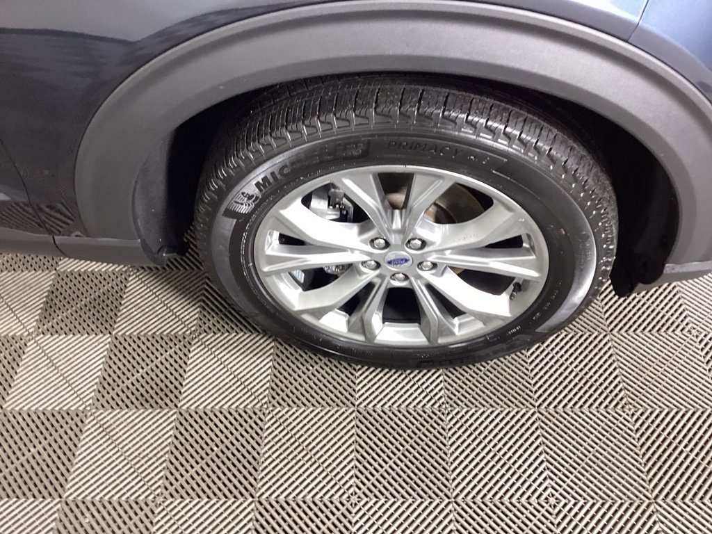 Used 2023 Ford Explorer Limited w/ Limited Technology Package image 7