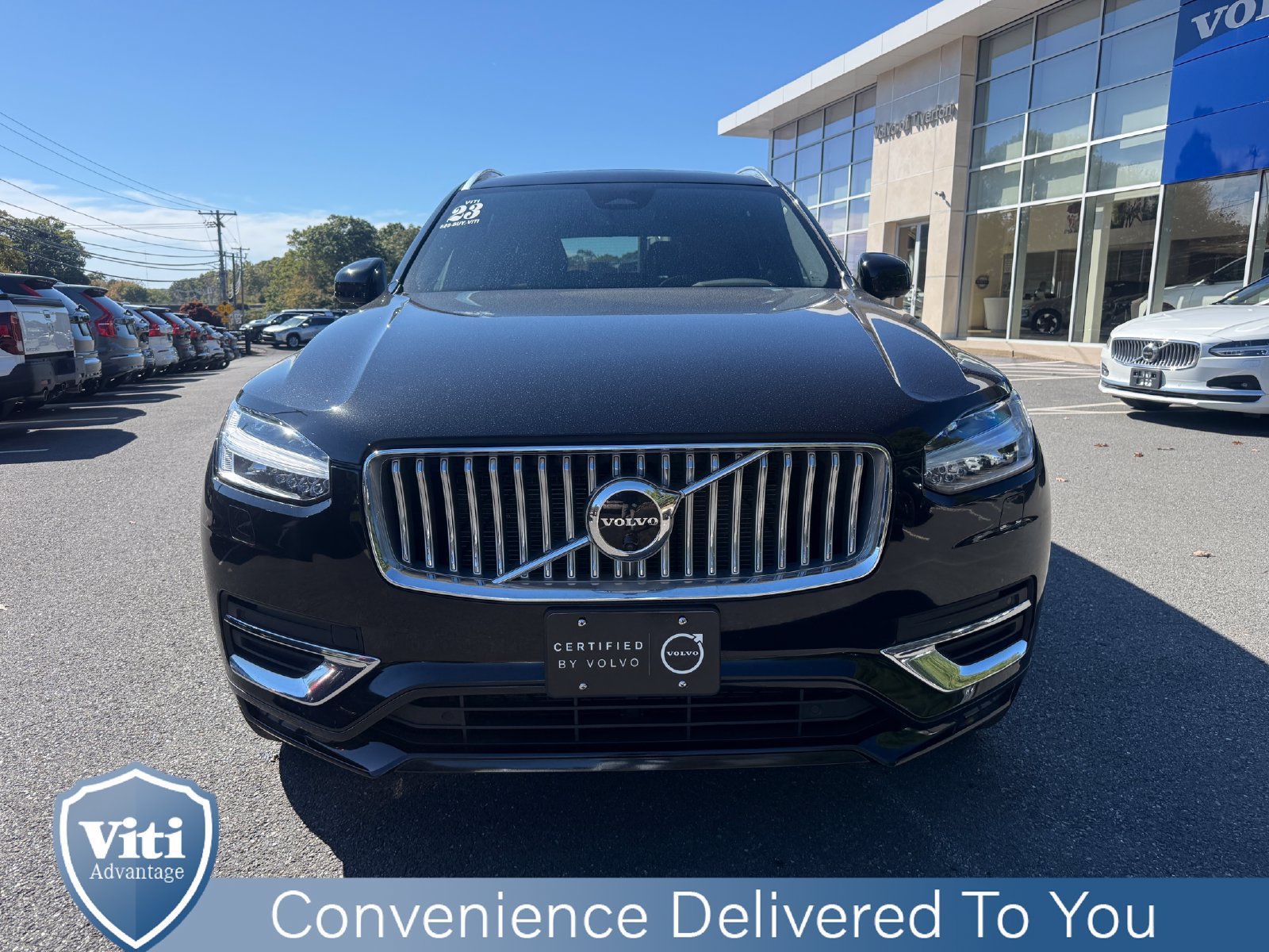 Certified 2023 Volvo XC90 B6 Plus AWD/4WD image 3