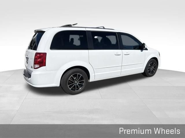 Used 2017 Dodge Grand Caravan GT FWD image 12