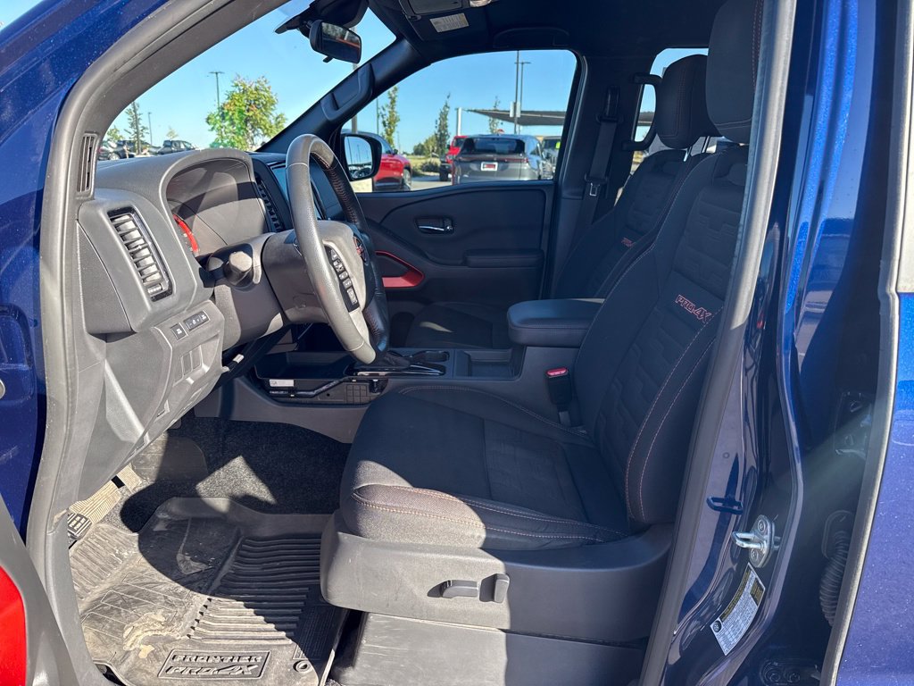 Used 2022 Nissan Frontier PRO-4X w/ Technology Package AWD/4WD image 33
