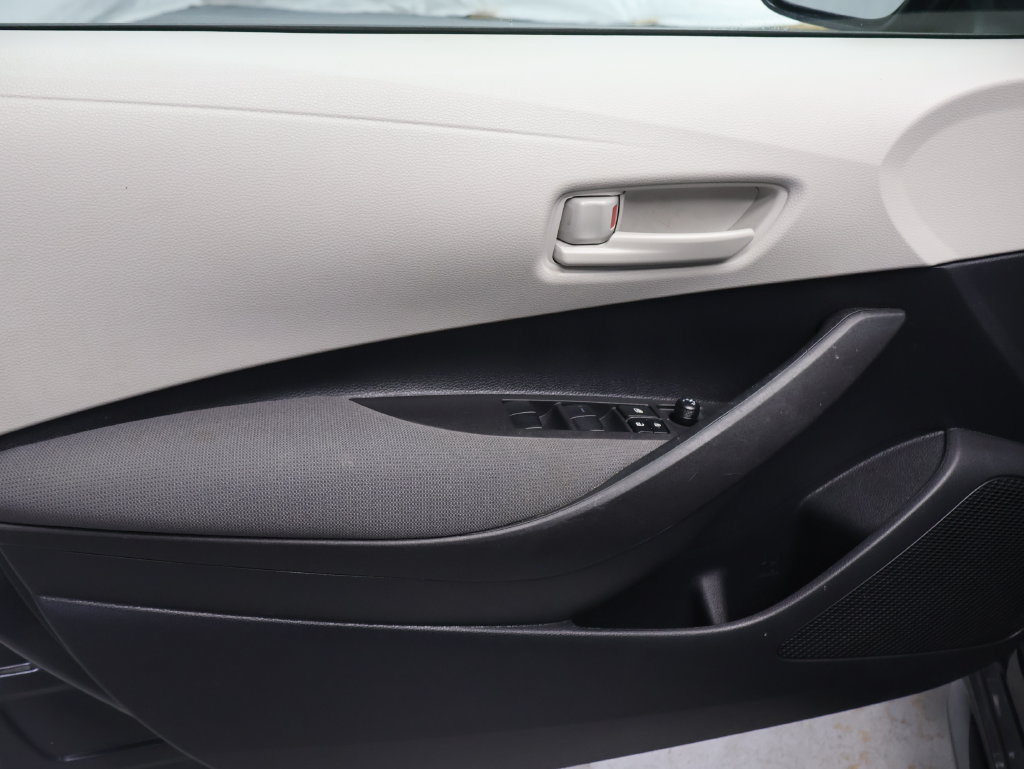 Used 2026 Toyota Corolla LE FWD image 14