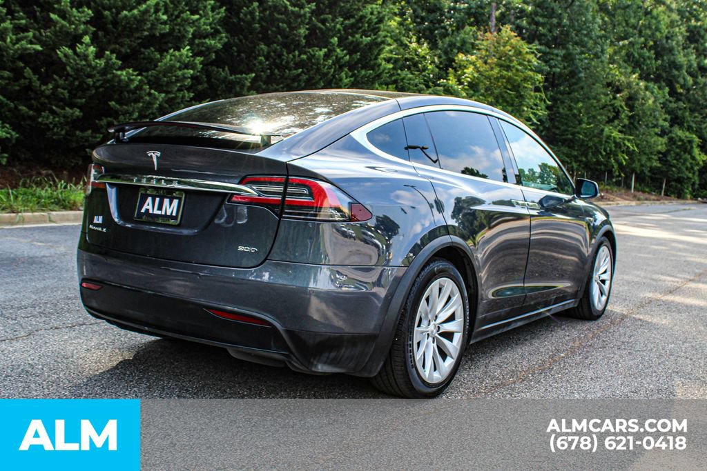 Used 2016 Tesla Model X 90D AWD/4WD image 5