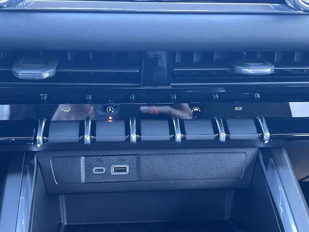 New 2026 GMC Canyon Elevation w/ Convenience Package image 6