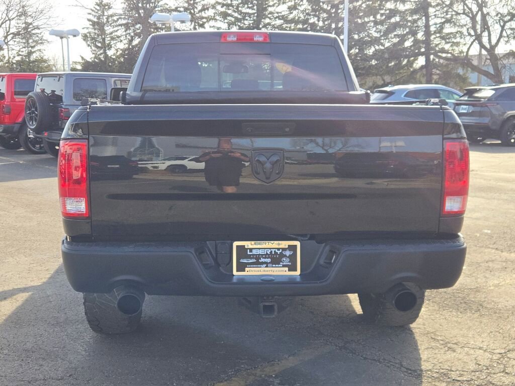 Used 2017 RAM 1500 Classic SLT image 12