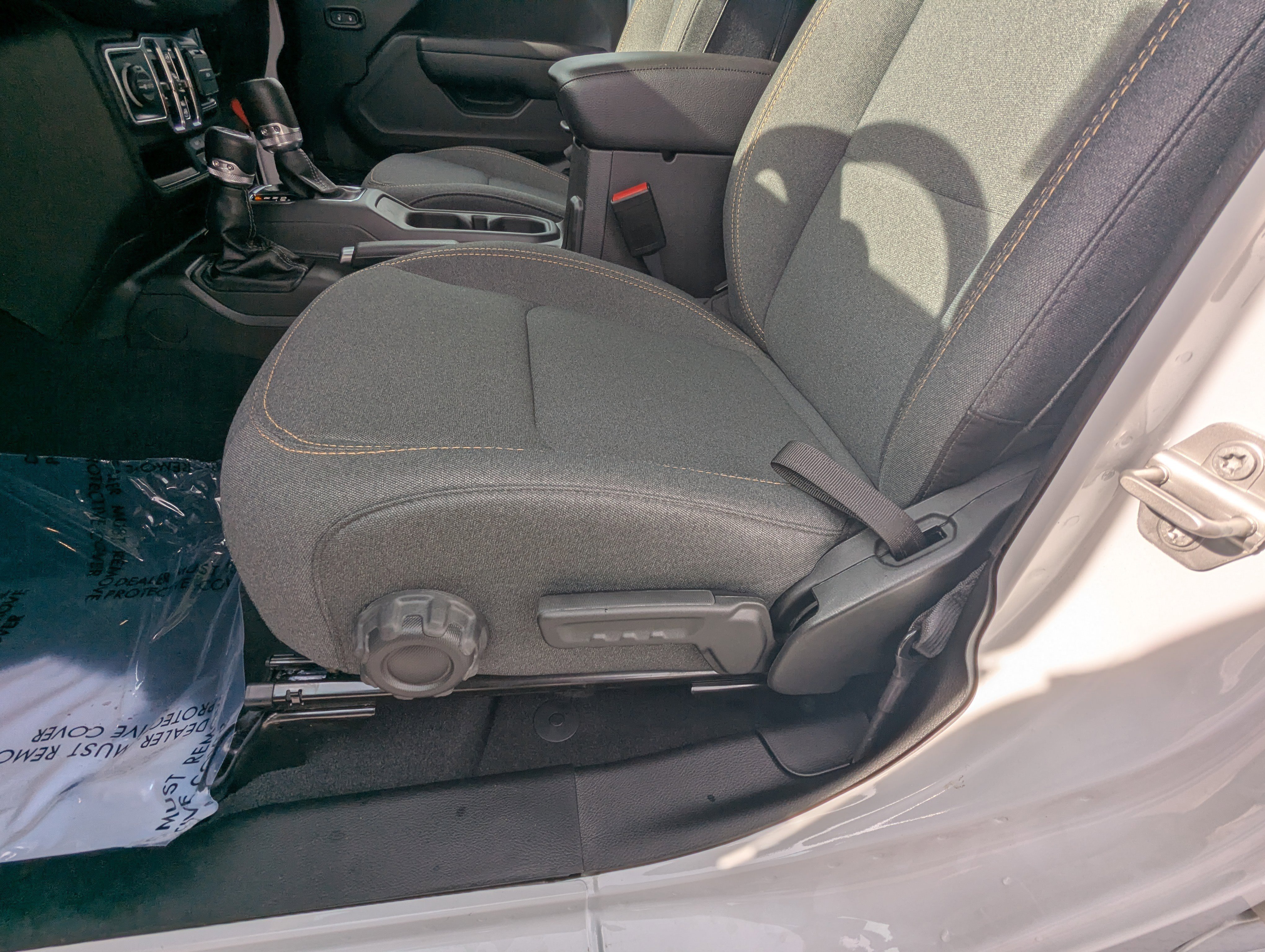 Used 2024 Jeep Wrangler Sport S image 17