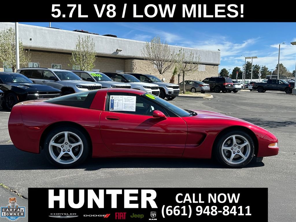 Used 2004 Chevrolet Corvette Coupe image 9