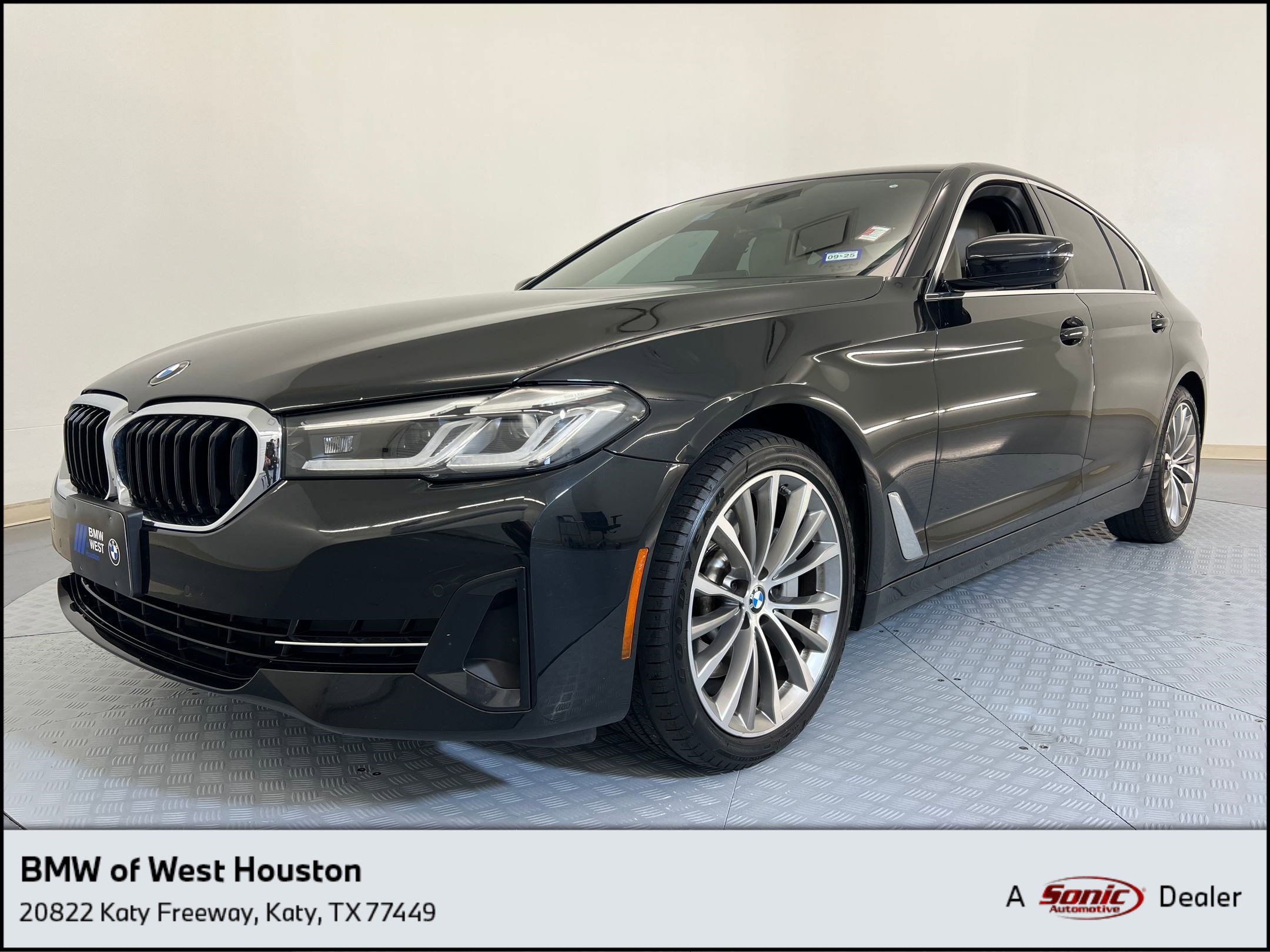 Used 2022 BMW 530i w/ Convenience Package