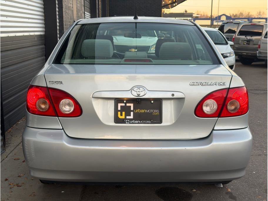 Used 2005 Toyota Corolla CE image 9