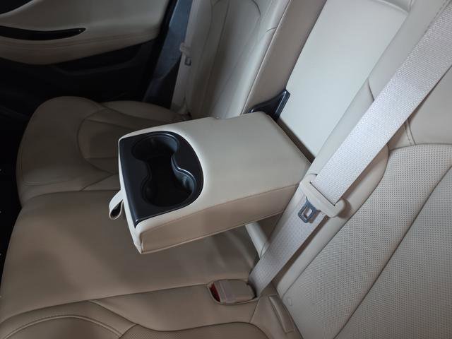 Used 2017 Buick Envision Essence image 30