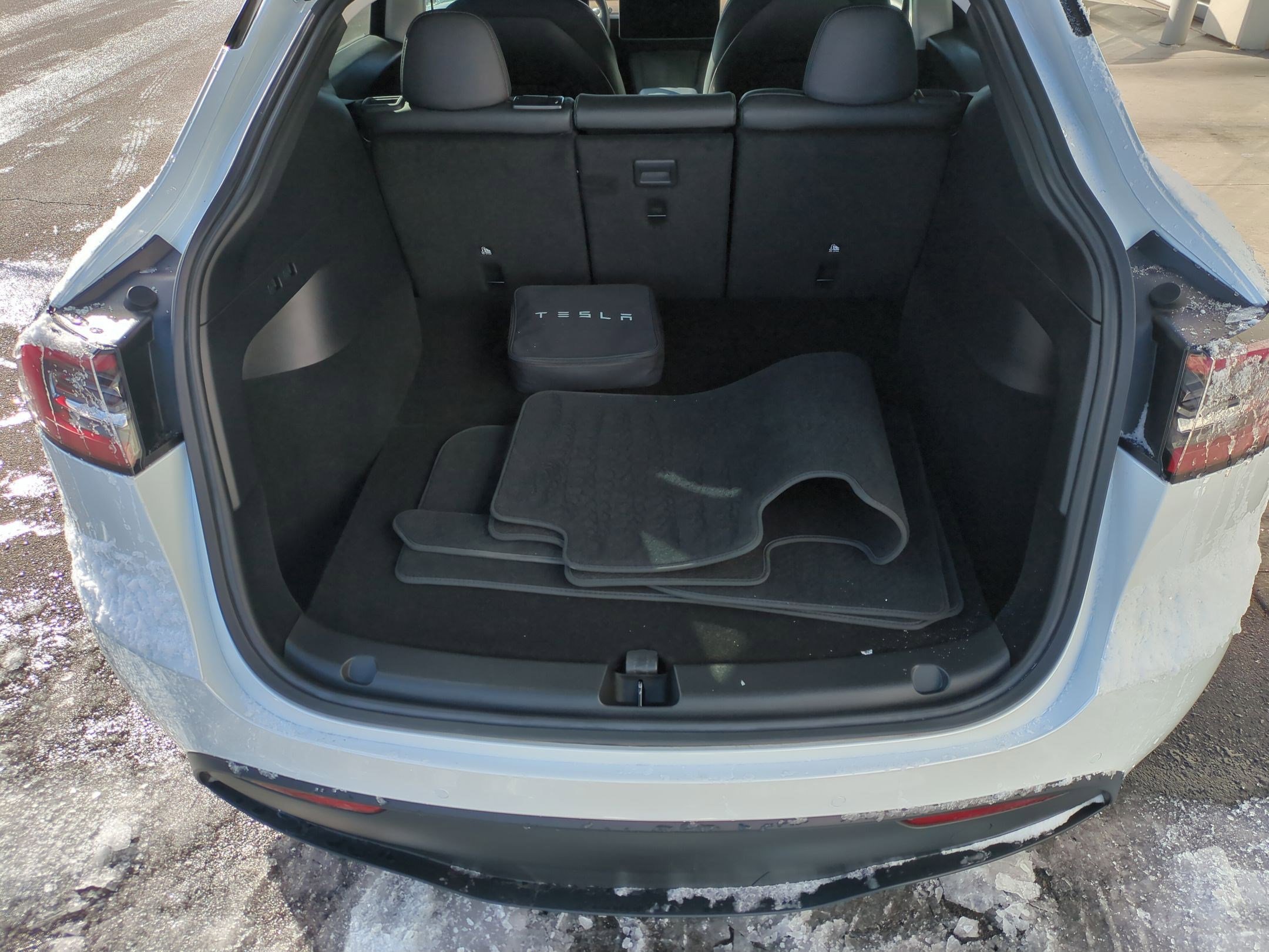 Used 2021 Tesla Model Y Performance image 31