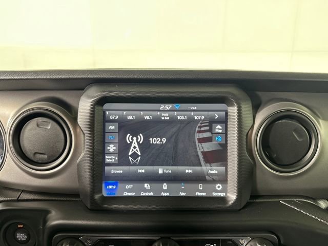 Used 2023 Jeep Wrangler Unlimited w/ 8.4" Radio Group image 20