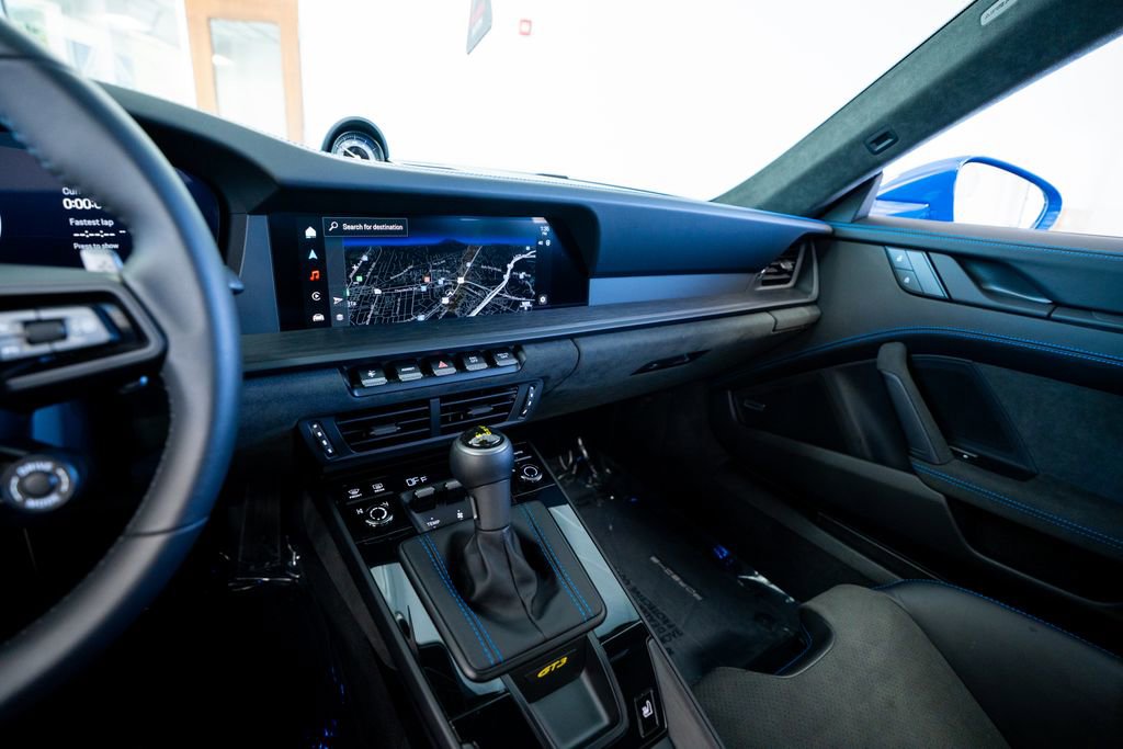 Used 2025 Porsche 911 GT3 image 39