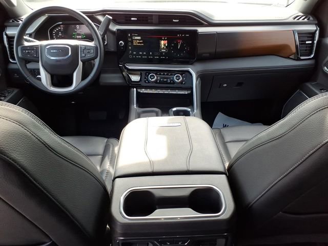 Used 2025 GMC Sierra 3500 Denali w/ Technology Package AWD/4WD image 12