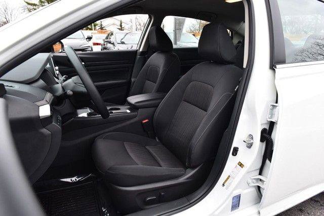 Certified 2025 Nissan Altima 2.5 SV FWD image 19