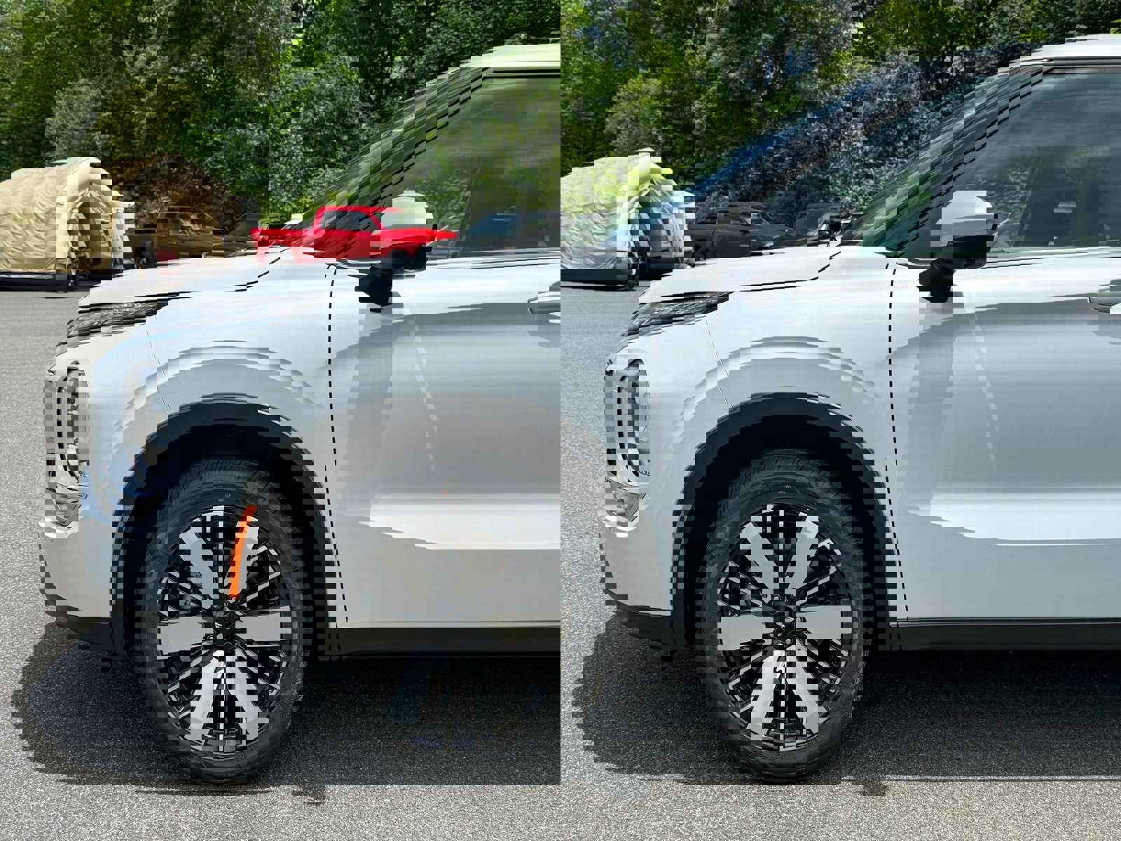 New 2025 Mitsubishi Outlander AWD image 18