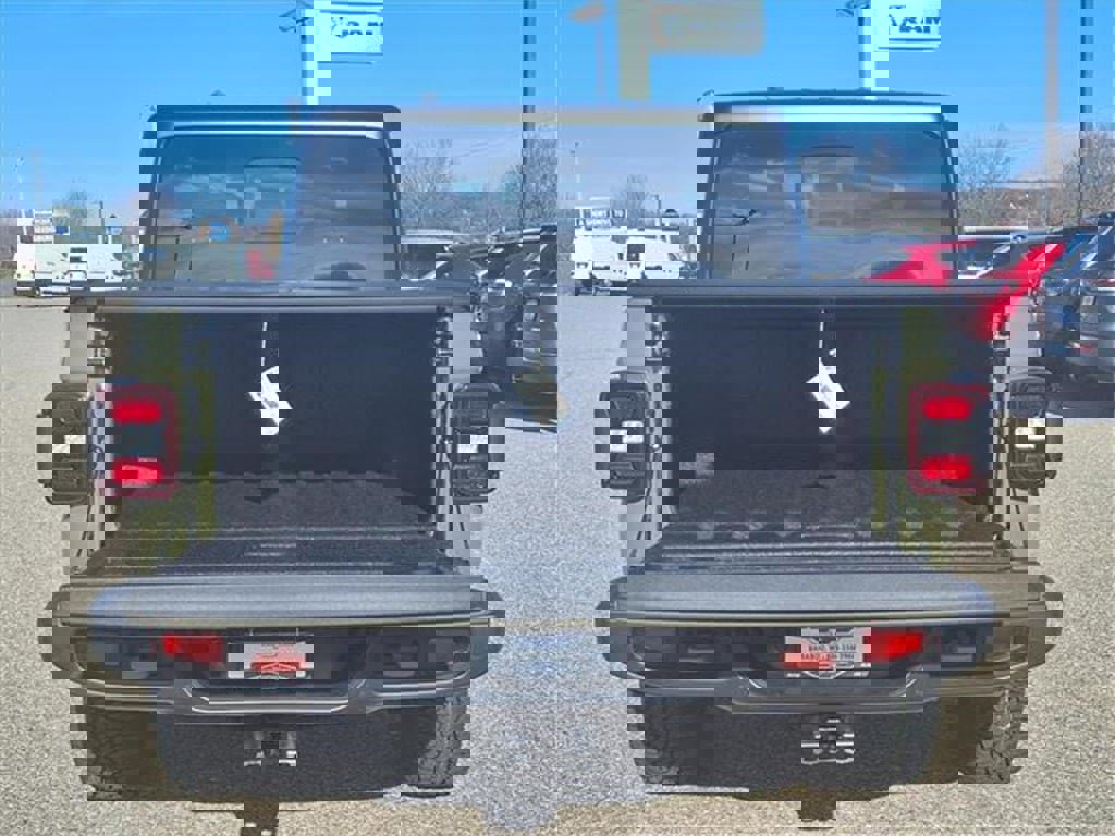 New 2026 Jeep Gladiator Mojave w/ Safety Group image 5