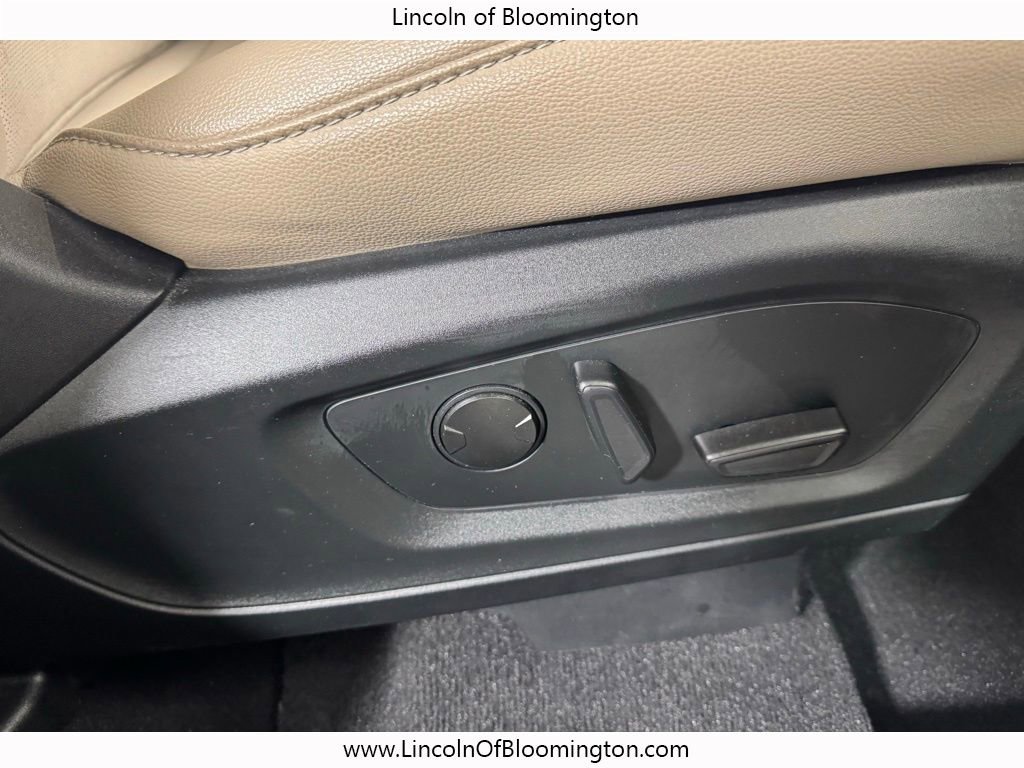 Used 2023 Ford Explorer Limited w/ Equipment Group 301A image 19