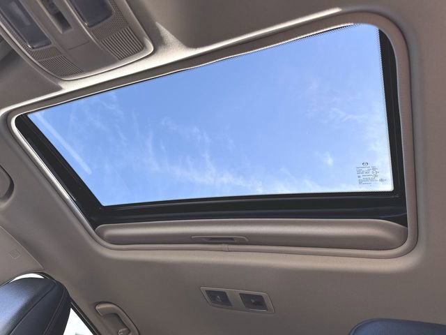 Used 2021 MAZDA CX-5 Carbon Edition image 18