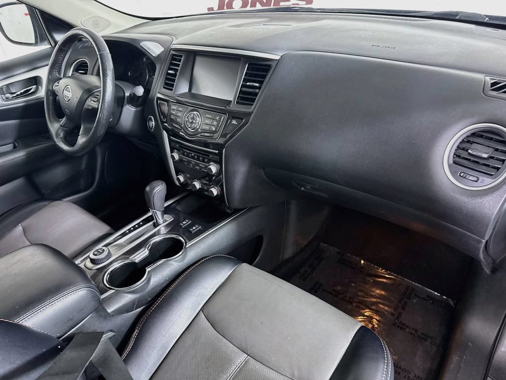 Used 2019 Nissan Pathfinder SL AWD/4WD image 36