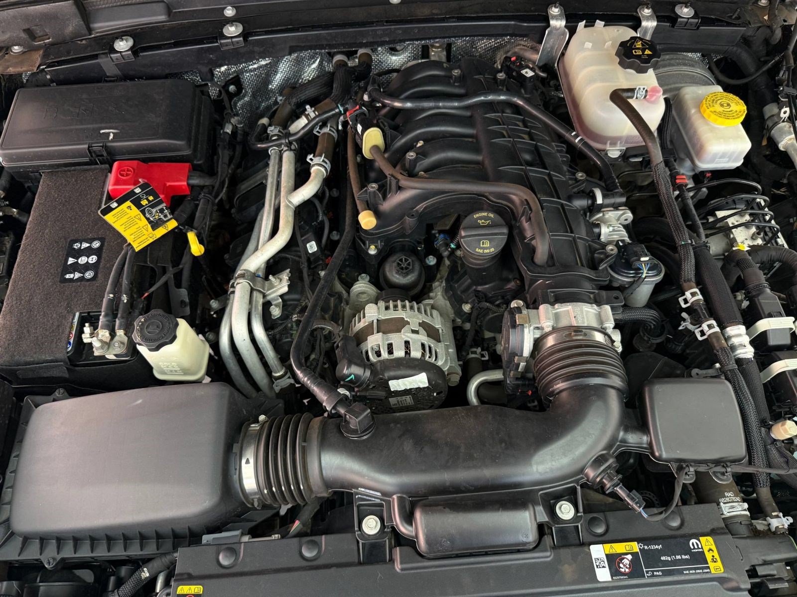 Used 2024 Jeep Wrangler Unlimited Sport AWD/4WD image 30