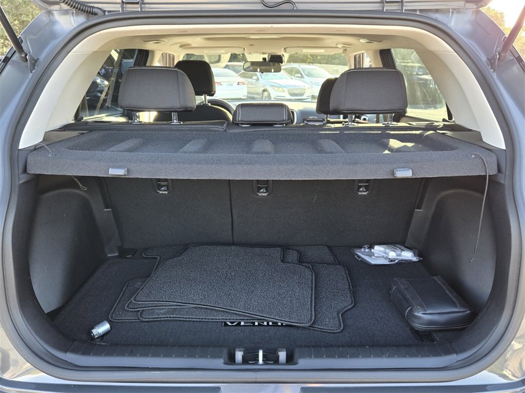 Certified 2024 Hyundai Venue SEL image 14