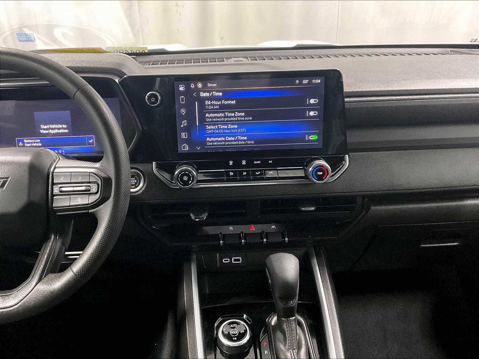 Used 2024 Chevrolet Colorado Trail Boss image 18