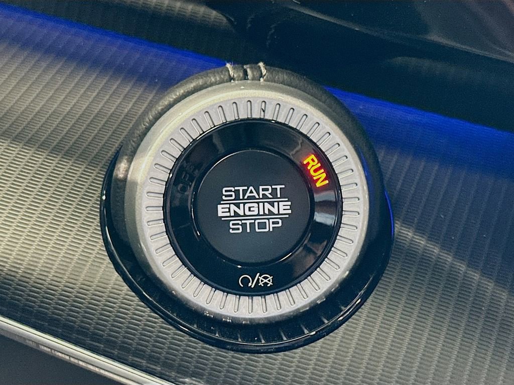 New 2025 Jeep Grand Wagoneer L Series II Obsidian w/ Quick Order Packagew 28T image 16