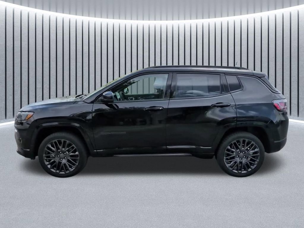 Used 2023 Jeep Compass High Altitude AWD/4WD image 14