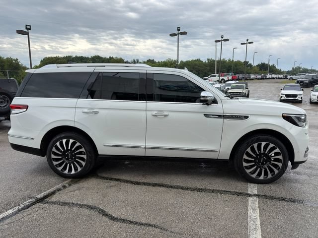 Used 2023 Lincoln Navigator Black Label AWD/4WD image 8