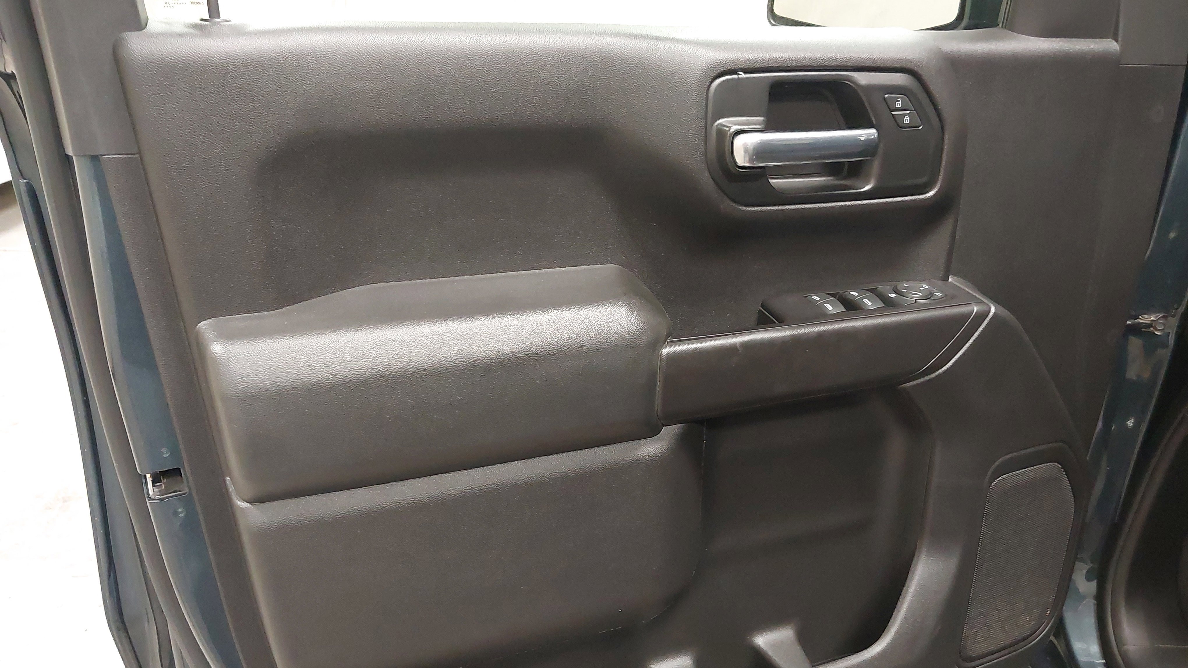 Used 2020 Chevrolet Silverado 1500 Custom w/ Custom Value Package image 23