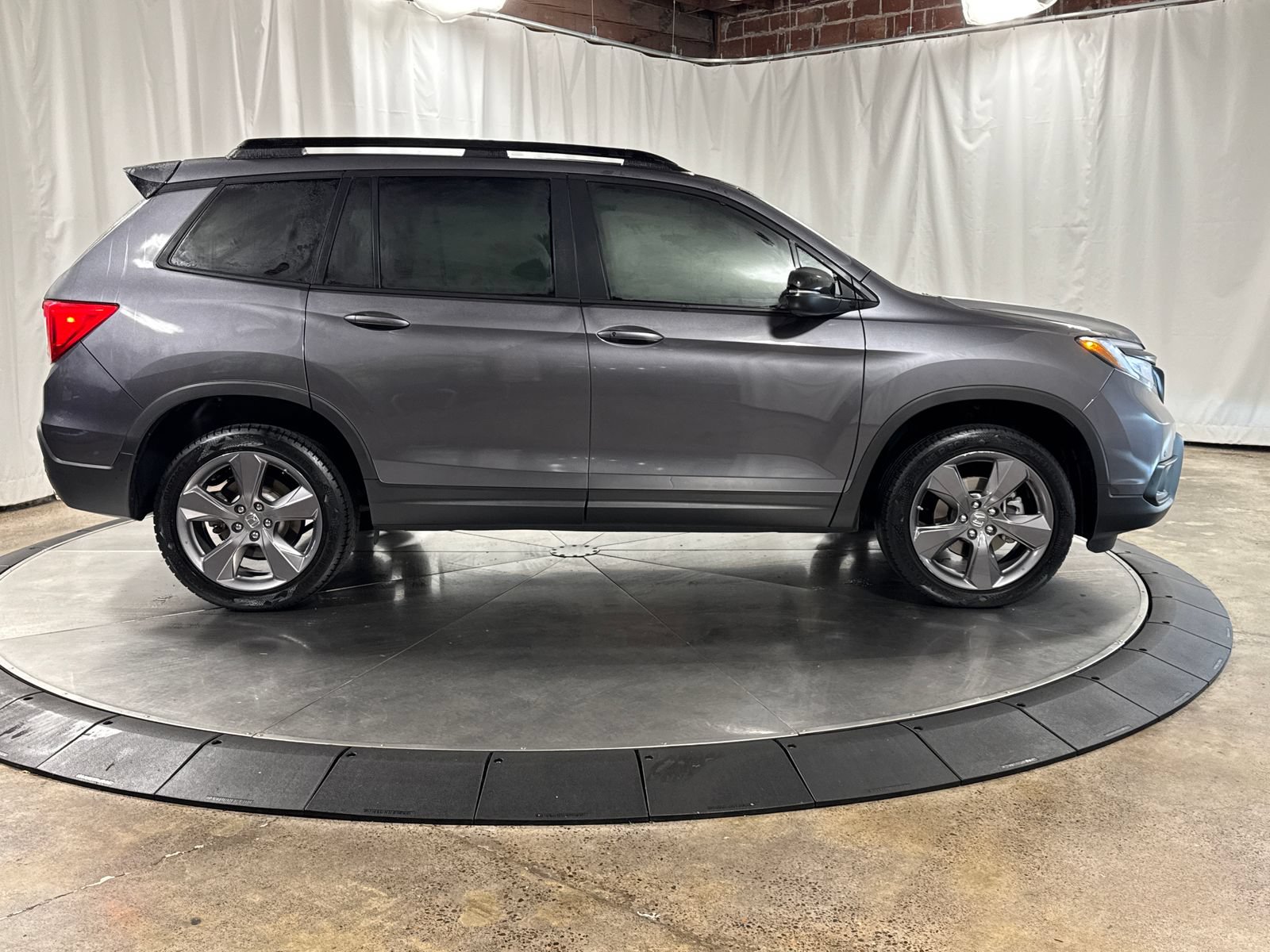 Certified 2021 Honda Passport Touring image 9