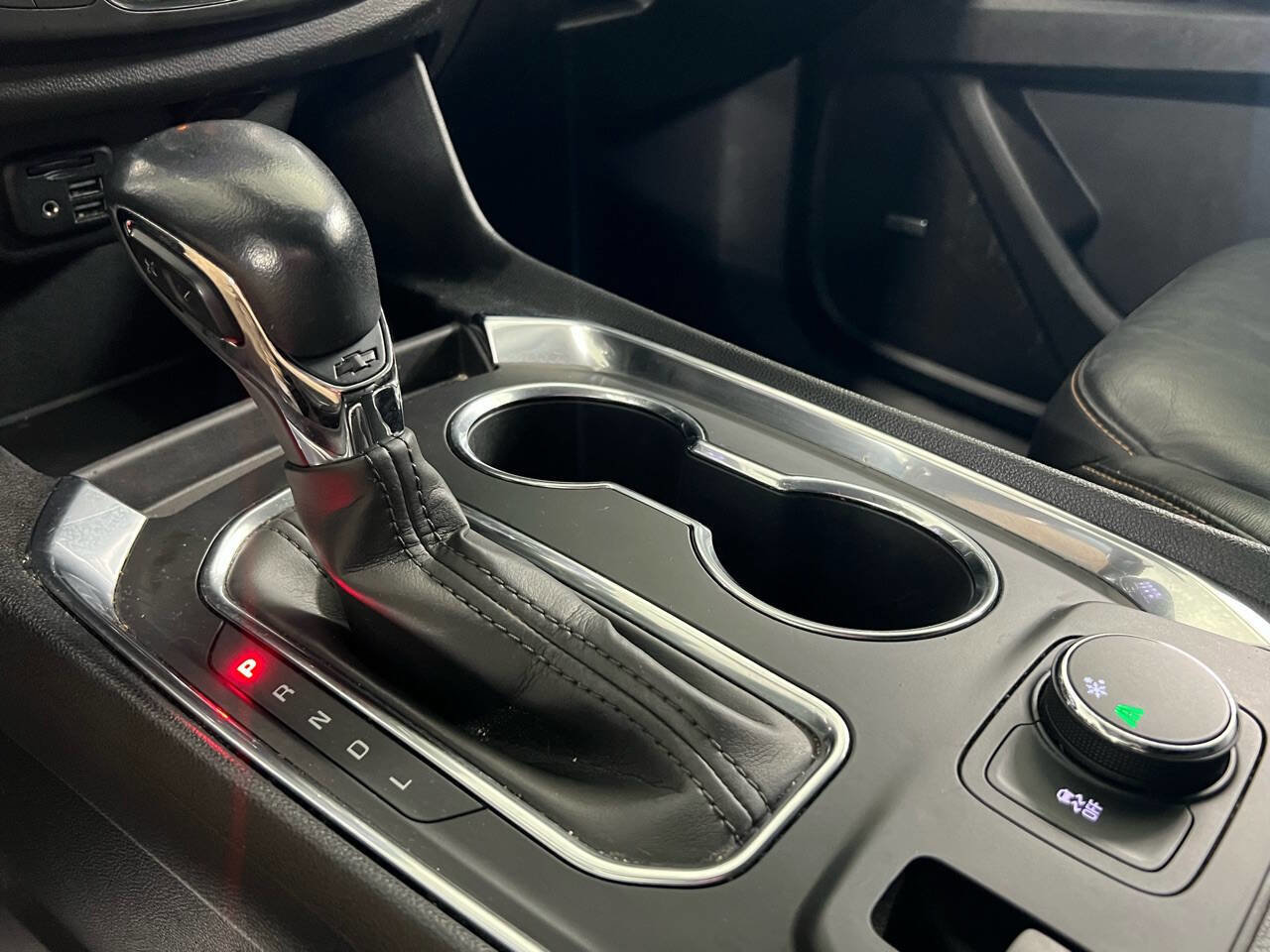 Used 2021 Chevrolet Traverse LT w/ LT Premium Package image 11