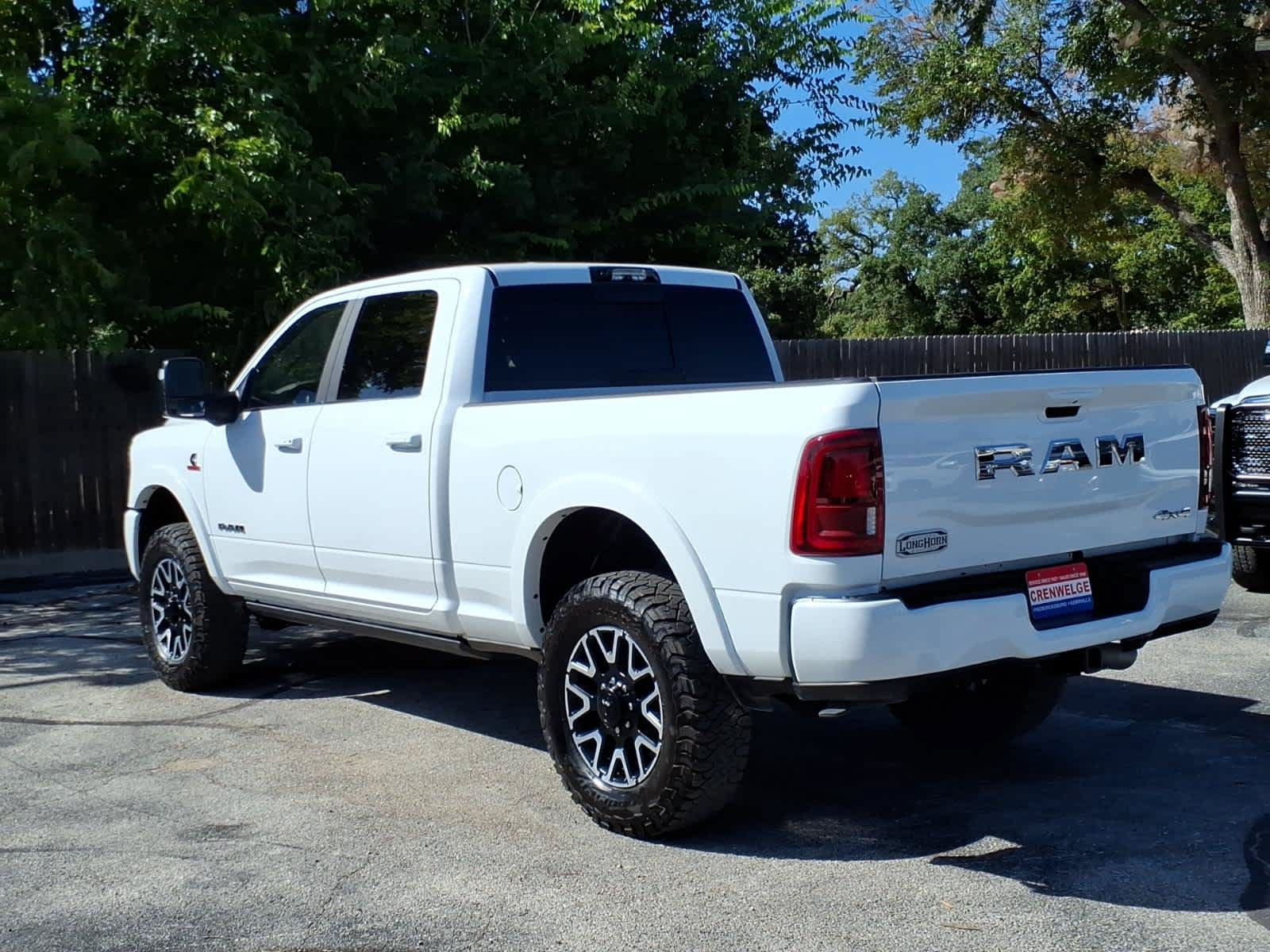 Used 2025 RAM 2500 Limited AWD/4WD image 15